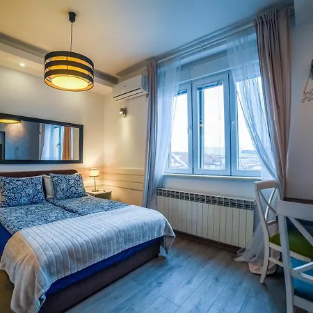 Panorama Apartment *