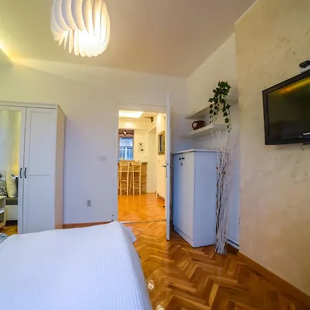 Apartment Panorama *